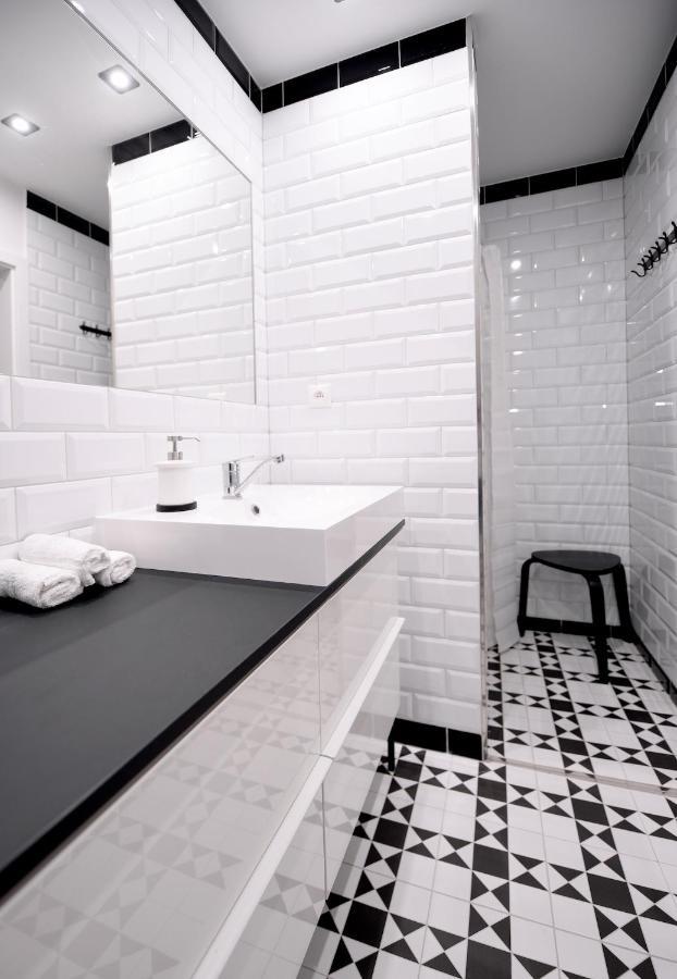 Apartmán s átriom v historickom centre Trenčín Esterno foto